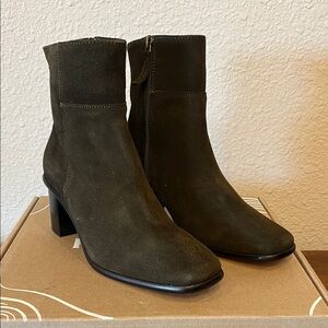 Portland Leather / Patina Vero Square Toe Boot size 8